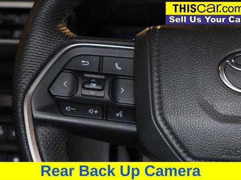 Used 2025 Toyota Tacoma TRD Sport RWD image 16