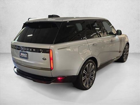 Used 2023 Land Rover Range Rover SE AWD/4WD image 5