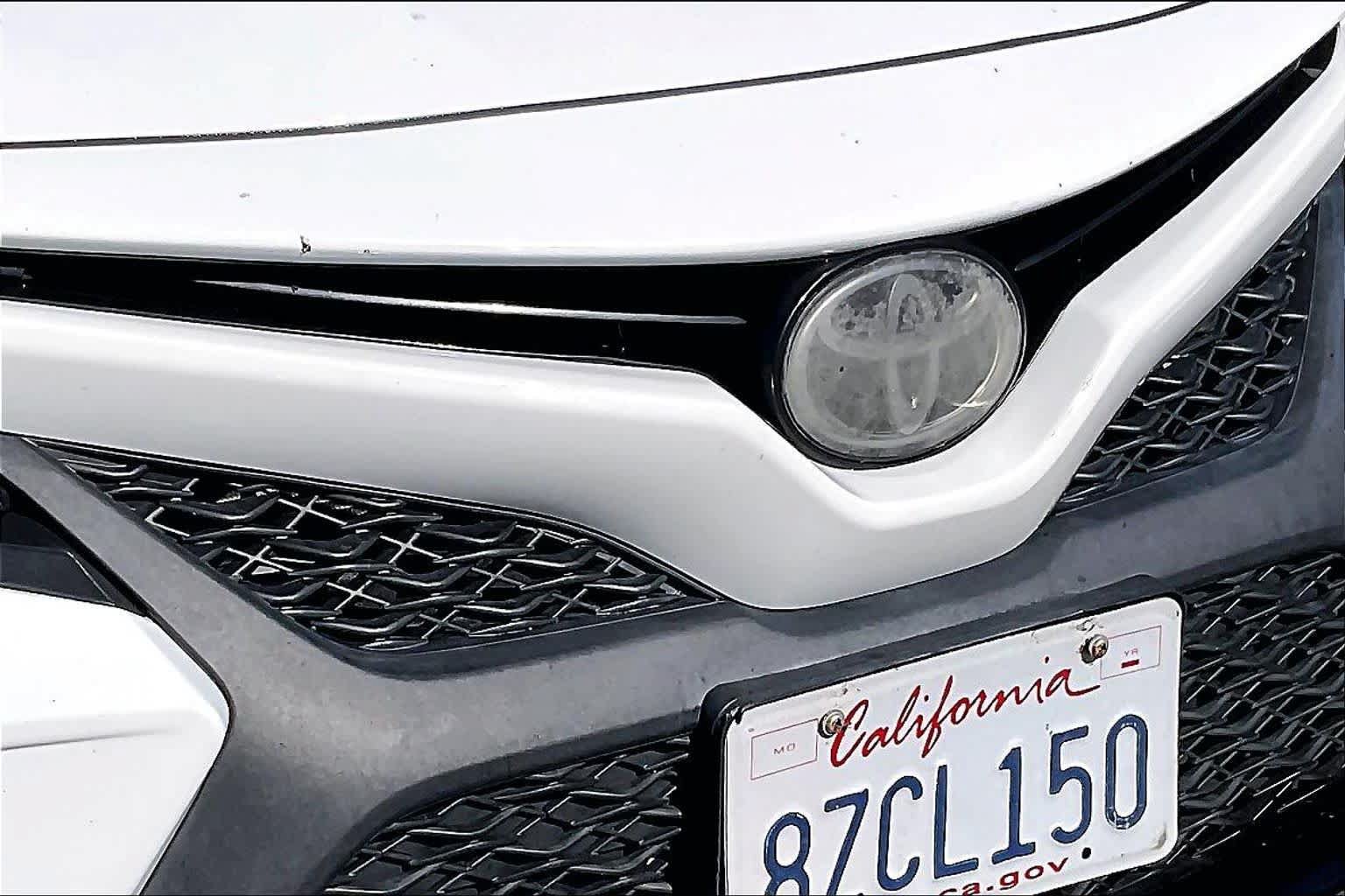 Used 2018 Toyota Camry SE FWD image 28