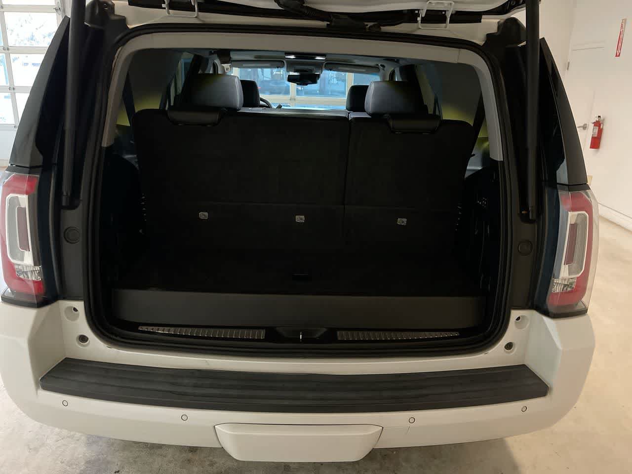 Used 2018 GMC Yukon SLT w/ Open Road Package AWD/4WD image 25