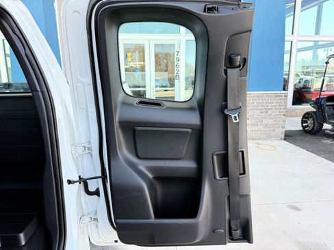 Used 2017 Toyota Tacoma SR image 24