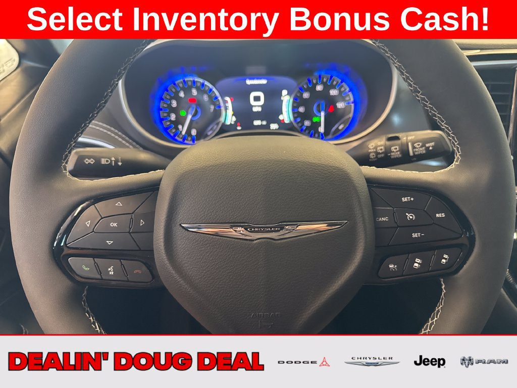 New 2026 Chrysler Pacifica Select w/ S Appearance Package AWD/4WD image 9