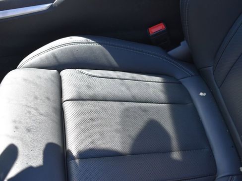 Used 2024 BMW 330e RWD image 10