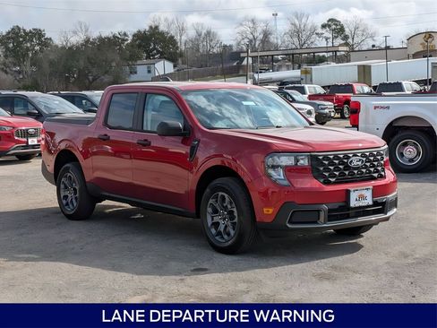New 2025 Ford Maverick XLT image 4