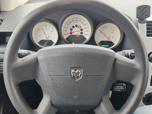 Used 2008 Dodge Caliber SE image 14