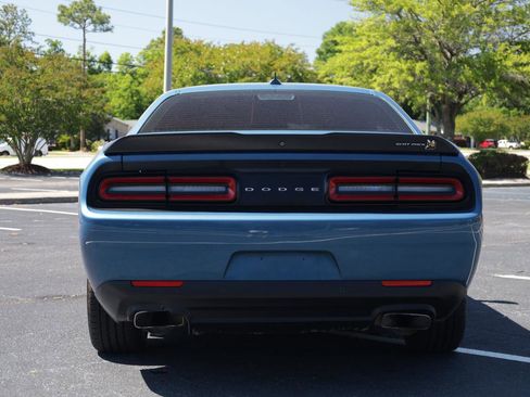 Used 2022 Dodge Challenger R/T Scat Pack RWD image 4