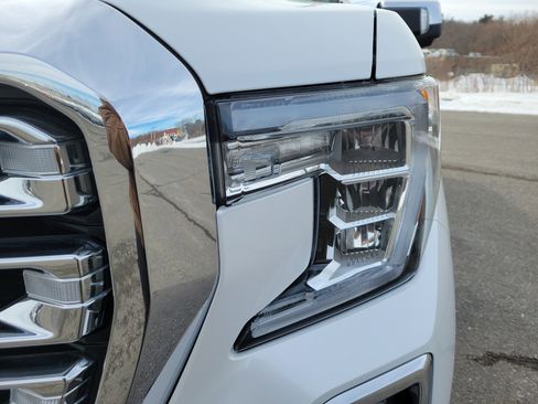 Used 2019 GMC Sierra 1500 SLT w/ SLT Premium Plus Package image 9