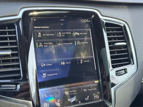 Used 2017 Volvo XC90 T6 Momentum w/ Vision Package image 38