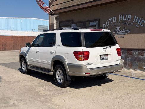 Used 2002 Toyota Sequoia SR5 RWD image 8