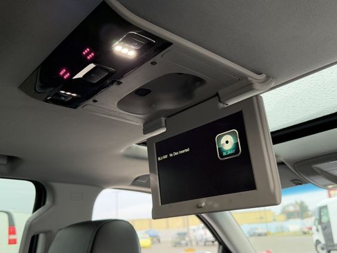 Used 2016 Chevrolet Tahoe LTZ image 28