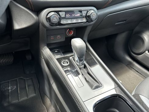 Used 2023 Nissan Kicks SR w/ SR Premium Package FWD image 23