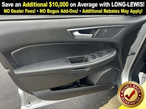 Used 2021 Ford Edge SE image 16