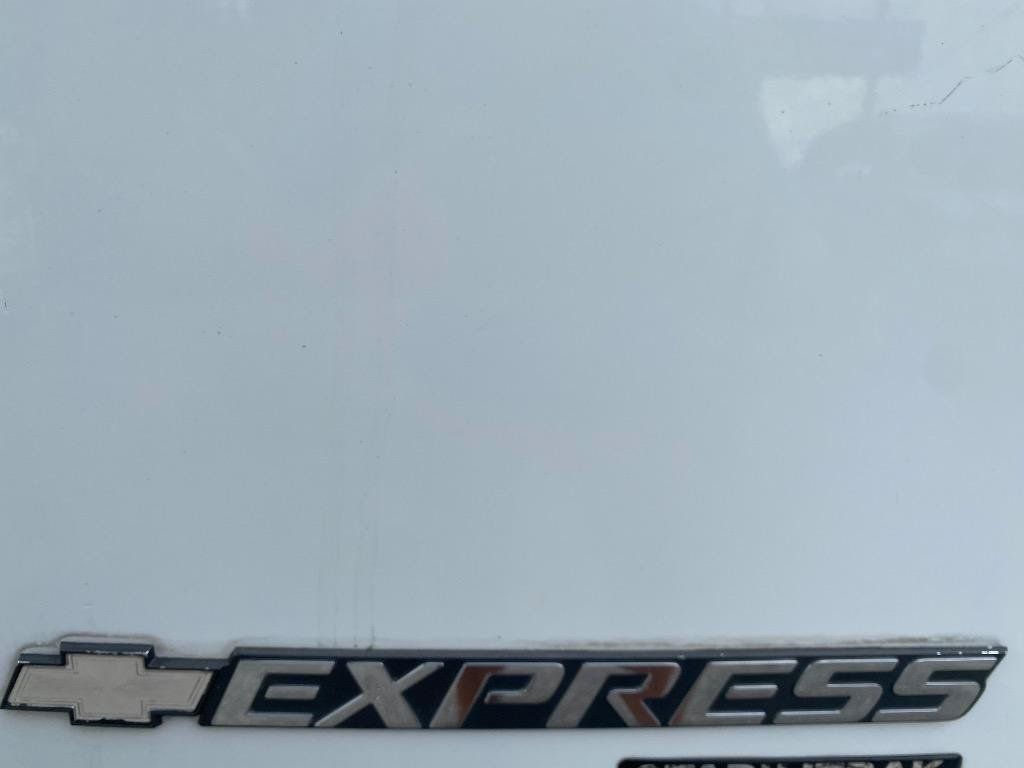 Used 2016 Chevrolet Express 2500 LT w/ LT Preferred Equipment Group RWD image 39