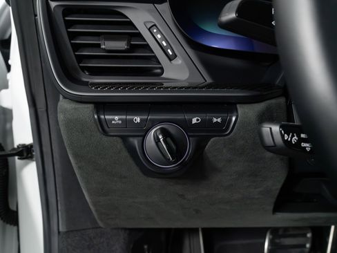 Used 2024 Porsche 911 GT3 image 19