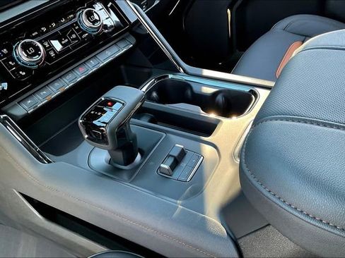 New 2026 GMC Sierra 1500 AT4 w/ AT4 Premium Package image 9