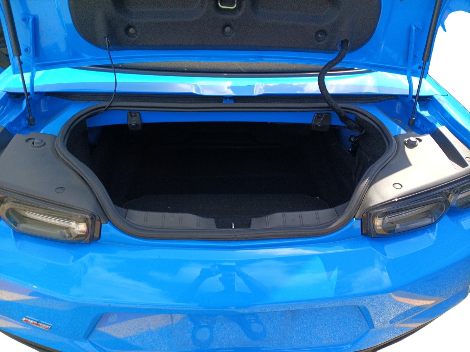 Used 2023 Chevrolet Camaro LT w/ RS Package RWD image 19