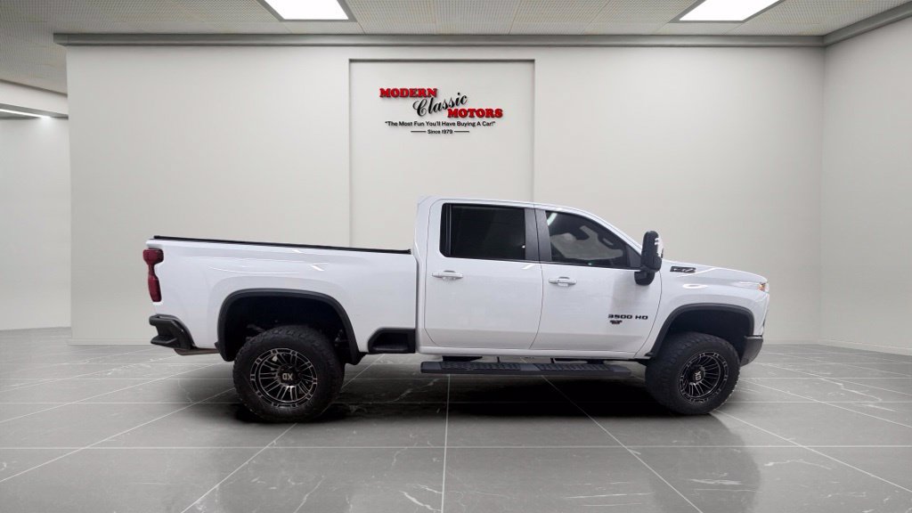 Used 2024 Chevrolet Silverado 3500 LT w/ All Star Edition AWD/4WD image 8