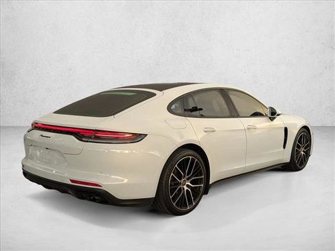 Used 2022 Porsche Panamera image 5