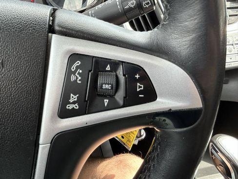 Used 2010 GMC Terrain SLT FWD image 19