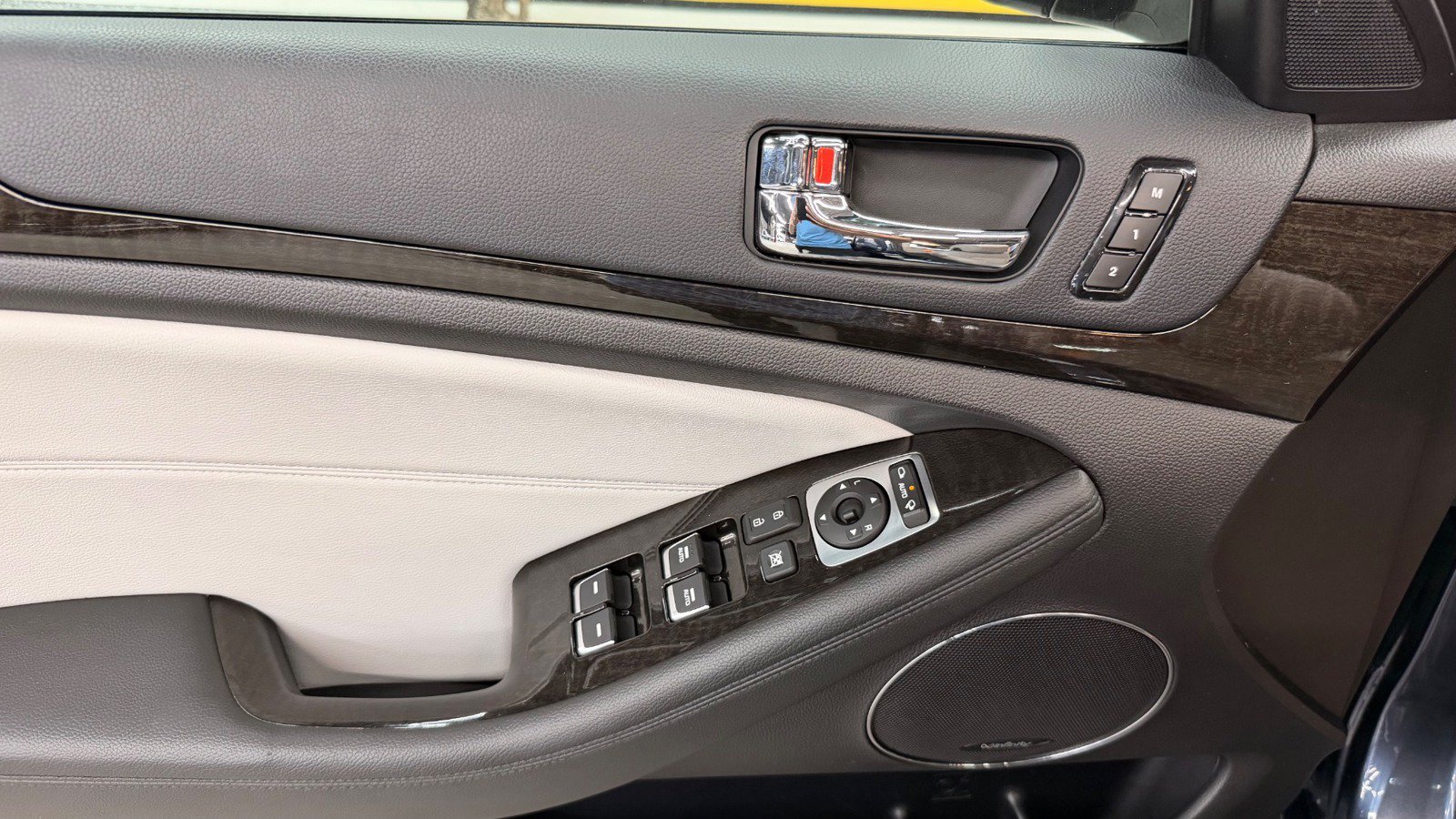 Used 2014 Kia Cadenza Limited FWD image 22