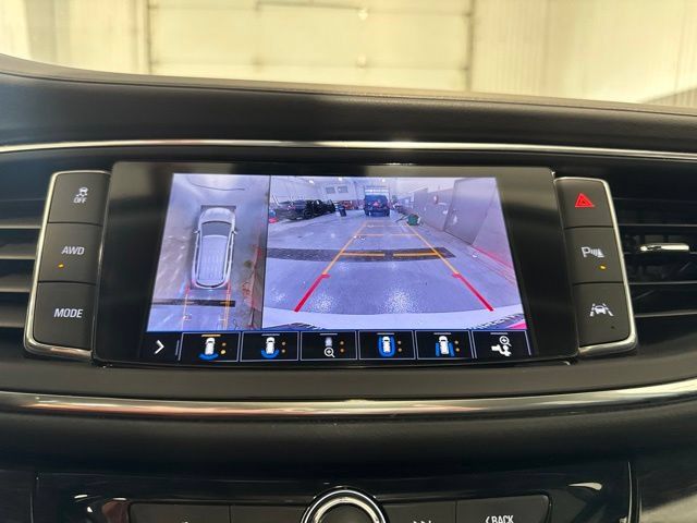 Used 2020 Buick Enclave Avenir w/ Avenir Technology Package AWD/4WD image 28