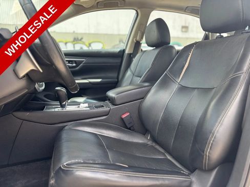 Used 2016 Nissan Altima 3.5 SL w/ 3.5 Technology Package FWD image 8