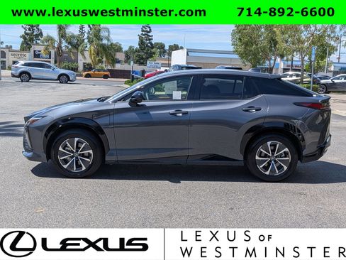 Used 2024 Lexus RZ 300e Premium image 11