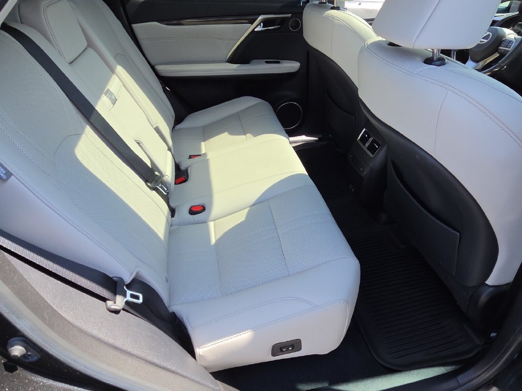 Used 2022 Lexus RX 450h AWD w/ Luxury Package image 18