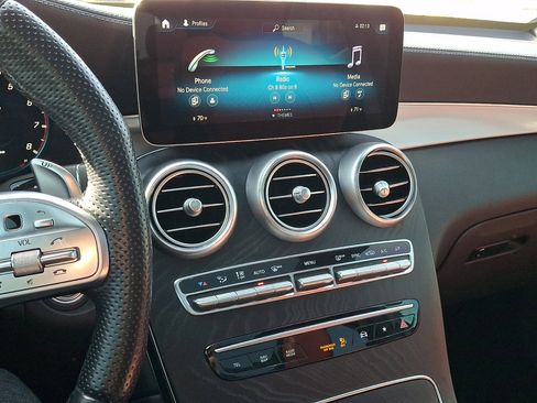 Used 2022 Mercedes-Benz GLC 43 AMG 4MATIC image 25