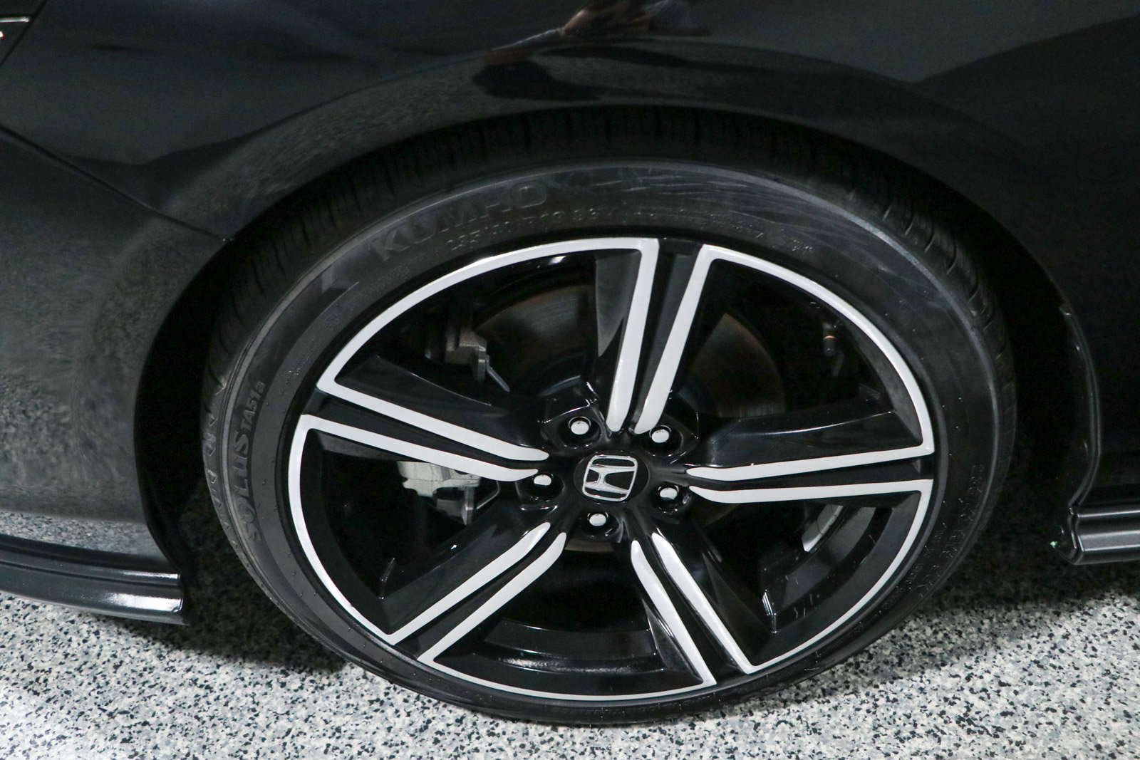 Used 2024 Honda Accord Sport image 11