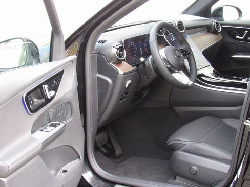 New 2026 Mercedes-Benz GLC 300 4MATIC image 8
