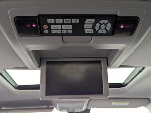 Used 2016 Honda Pilot Touring image 28