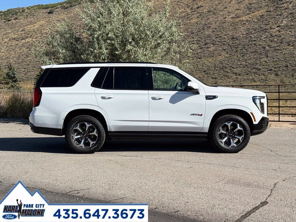 Used 2025 GMC Yukon AT4 w/ AT4 Premium Plus Package AWD/4WD image 6