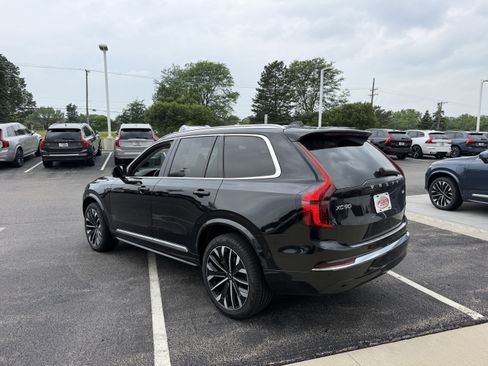 Used 2025 Volvo XC90 B6 Ultra w/ Protection Package Premier AWD/4WD image 5