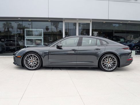 New 2025 Porsche Panamera image 2