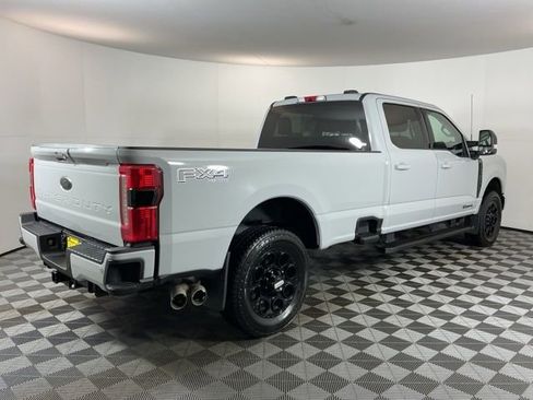 Used 2025 Ford F350 Lariat w/ Black Appearance Package image 4
