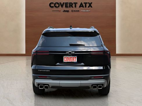 Used 2026 Chevrolet Traverse LT w/ Driver Confidence Package FWD image 4