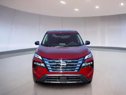 New 2026 Nissan Rogue S image 8