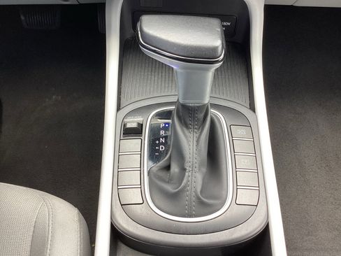 Used 2024 Hyundai Kona SEL FWD image 22