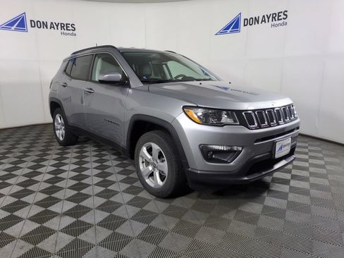 Used 2021 Jeep Compass Latitude AWD/4WD image 9