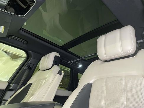 Used 2019 Land Rover Range Rover Sport Supercharged image 18