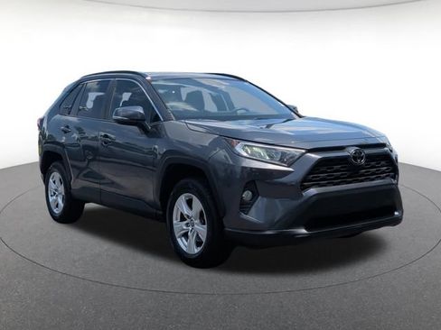 Used 2021 Toyota RAV4 XLE FWD image 8