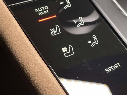 New 2026 Porsche Macan image 34