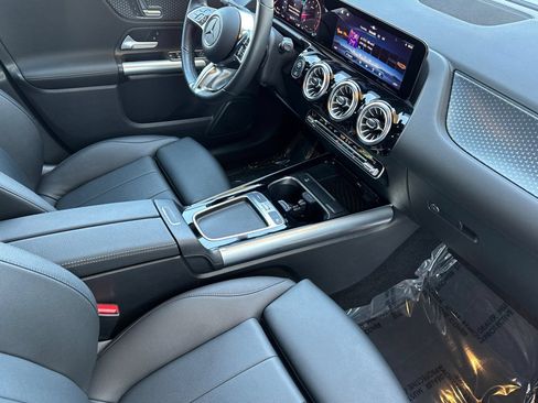 Used 2025 Mercedes-Benz GLA 250 image 17
