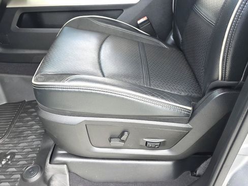 Used 2022 RAM 3500 Laramie AWD/4WD image 15