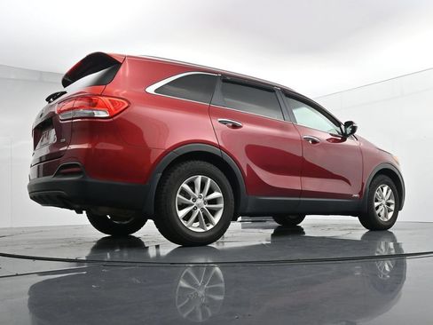 Used 2017 Kia Sorento AWD w/ LX Convenience Package image 23