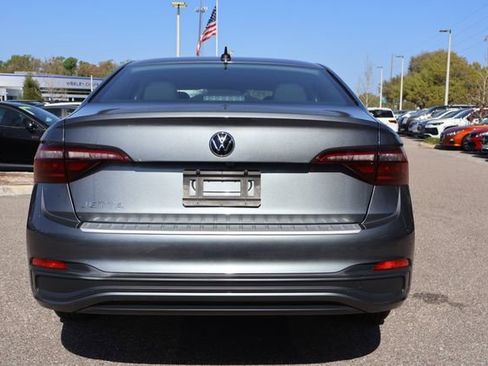 Certified 2024 Volkswagen Jetta S image 7