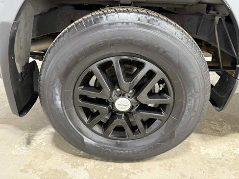 Used 2019 Nissan Frontier SV w/ Value Truck Package image 7