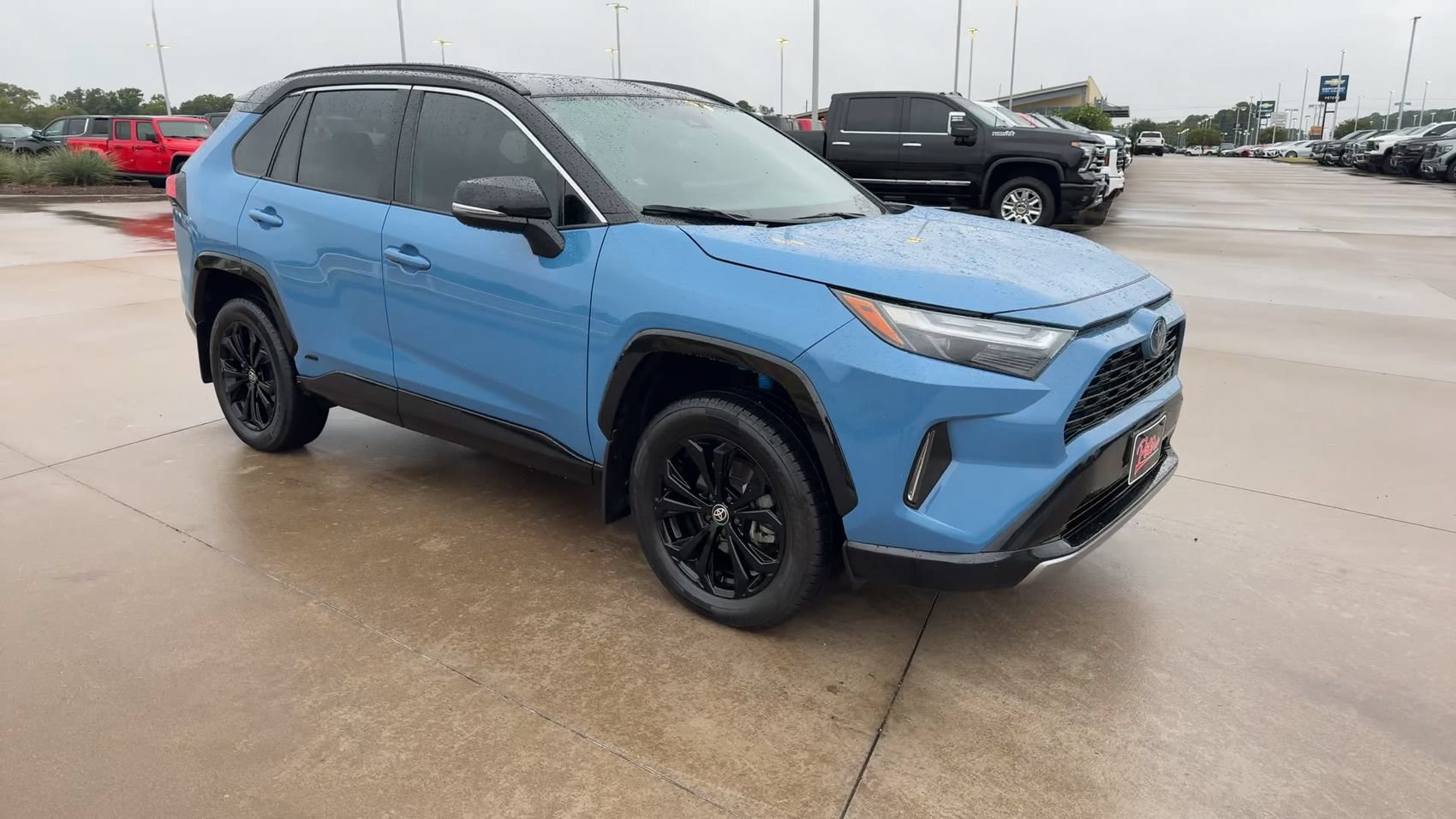 Used 2024 Toyota RAV4 XSE AWD/4WD image 3