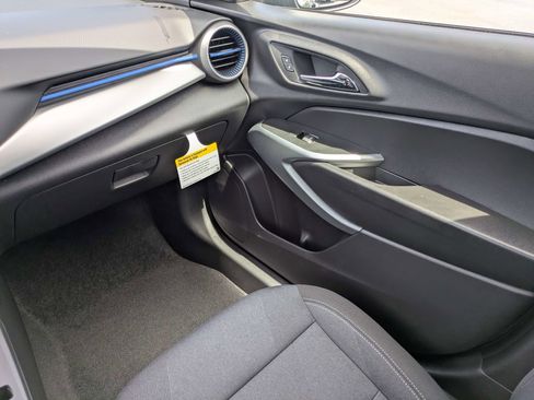 New 2026 Chevrolet Trax LS w/ LS Convenience Package FWD image 10
